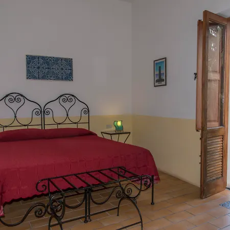 La Del Postino Hotel 4*