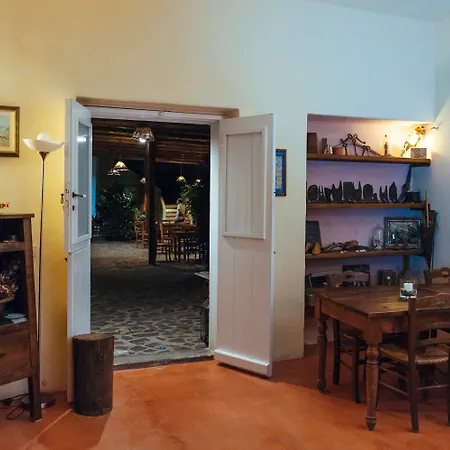 La Del Postino Pollara