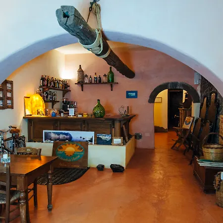 La Del Postino Pollara