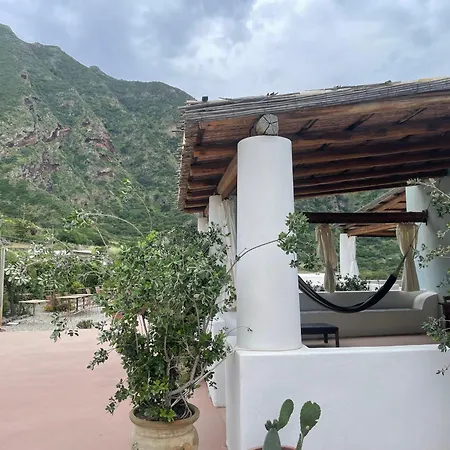 Hotel La Del Postino