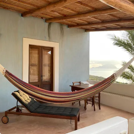 La Del Postino 4*