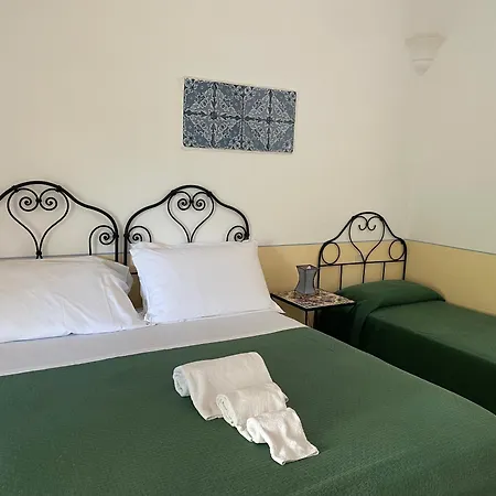 La Del Postino 4*
